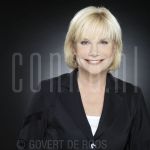 14-06-2004 Monique van der Ven at studio Amsterdam

[keywords]Smiling, Eyecontact, Half Length, Posed, Director[/keywords]